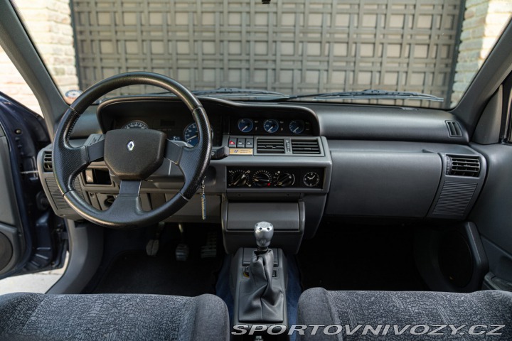 Renault Ostatní modely CLIO WILLIAMS 2.0 16V 1994