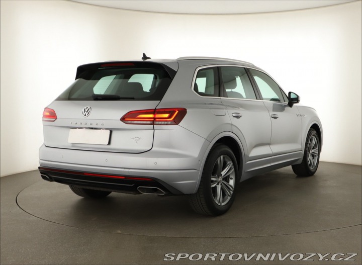 Volkswagen Ostatní modely Touareg R-Line 3.0 TDI 2018