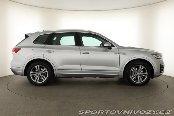 Volkswagen Ostatní modely Touareg R-Line 3.0 TDI 2018