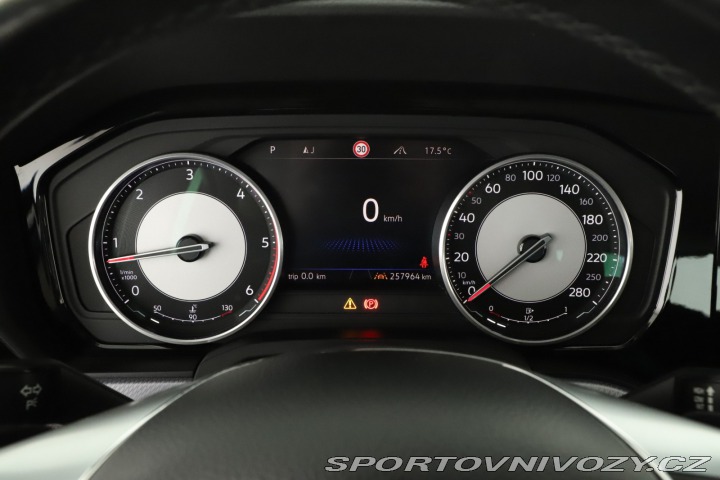 Volkswagen Ostatní modely Touareg R-Line 3.0 TDI 2018