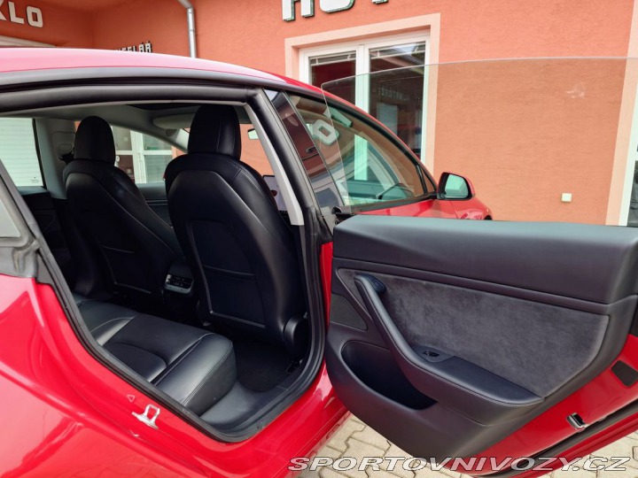 Tesla Model 3 Long Range Dual Motor  kW 2022