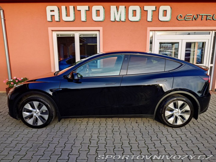 Tesla Model Y Long Range Dual Motor 378 2022