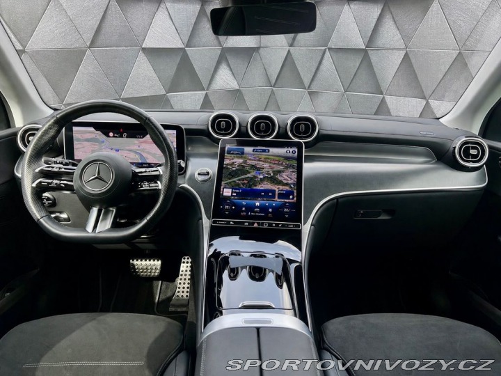 Mercedes-Benz Ostatní modely GLC 220d 4MATIC AMG, DISTRONI 2024