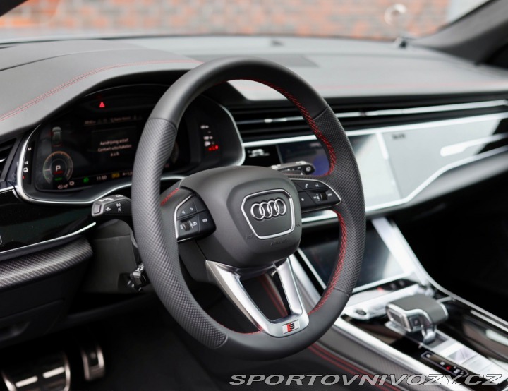 Audi Ostatní modely Q8 60 TFSIe Quattro | Panor 2025