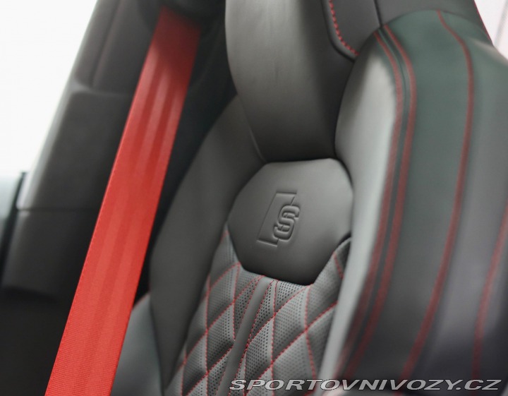 Audi Ostatní modely Q8  60 TFSIe Quattro | Panor 2025