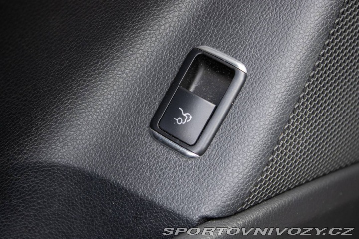 Mercedes-Benz CLA Kupé 45 AMG 4Matic / 265 2014