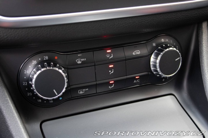 Mercedes-Benz CLA Kupé 45 AMG 4Matic / 265 2014