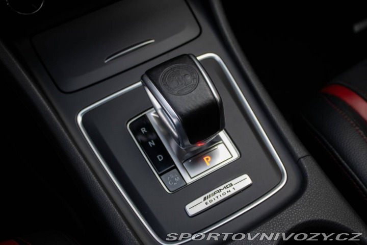 Mercedes-Benz CLA Kupé 45 AMG 4Matic / 265 2014