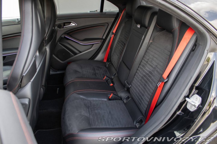 Mercedes-Benz CLA Kupé 45 AMG 4Matic / 265 2014