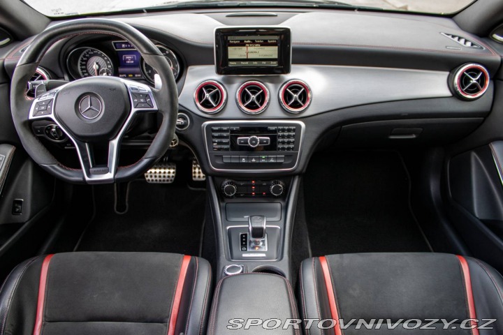 Mercedes-Benz CLA Kupé 45 AMG 4Matic / 265 2014