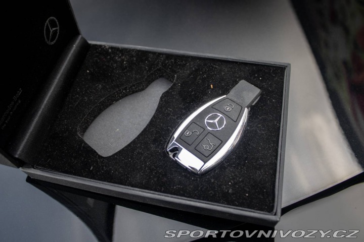 Mercedes-Benz CLA Kupé 45 AMG 4Matic / 265 2014