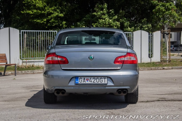 Škoda Superb 3.6 FSI V6 4x4 Elegance 2009