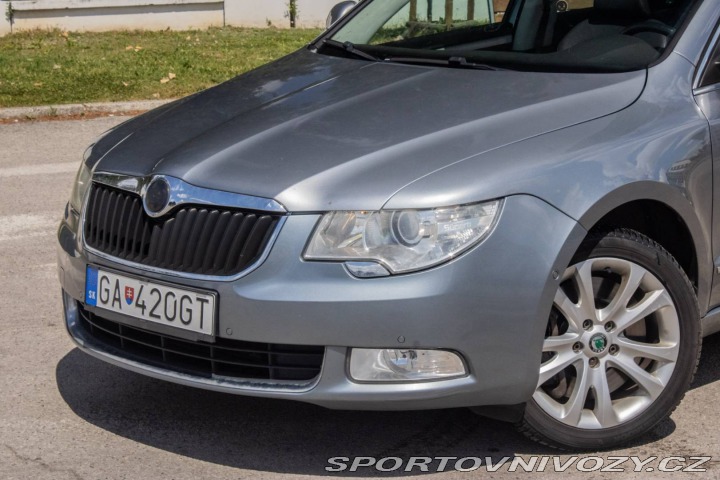 Škoda Superb 3.6 FSI V6 4x4 Elegance 2009