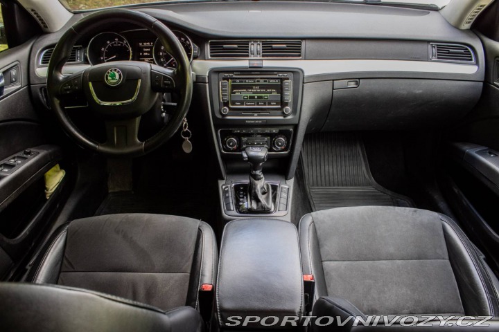 Škoda Superb 3.6 FSI V6 4x4 Elegance 2009