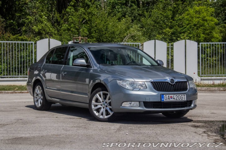 Škoda Superb 3.6 FSI V6 4x4 Elegance 2009