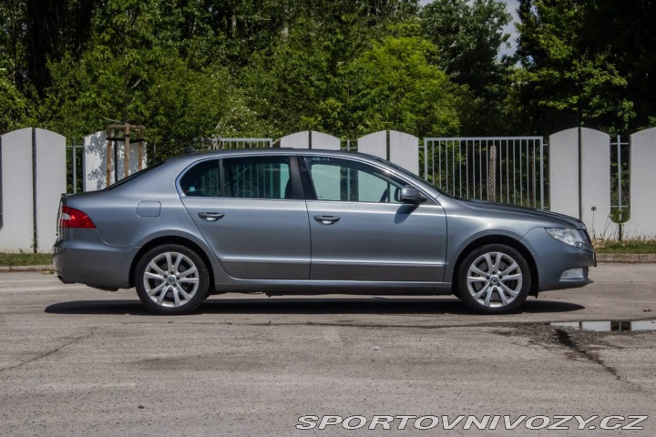Škoda Superb 3.6 FSI V6 4x4 Elegance 2009