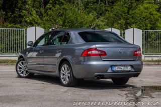 Škoda Superb 3.6 FSI V6 4x4 Elegance 2009