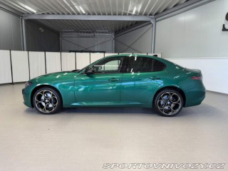 Alfa Romeo Giulia 2.0 Turbo 280k AT8 AWD  I 2025