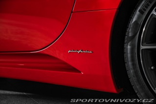 Ferrari California ROSSO CORSA/KAMERA/ 2010