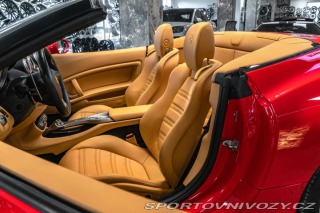 Ferrari California ROSSO CORSA/KAMERA/ 2010