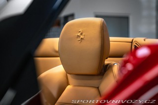 Ferrari California ROSSO CORSA/KAMERA/ 2010