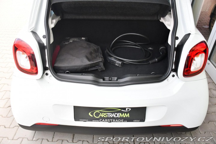 Smart Forfour EQ ESSENTIAL 5d 2022