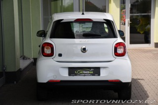 Smart Forfour EQ ESSENTIAL 5d 2022