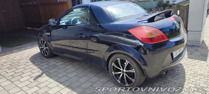 Opel Tigra Twin Top 2004