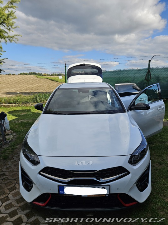 Kia ProCeed GT 1.6 150kW 2024
