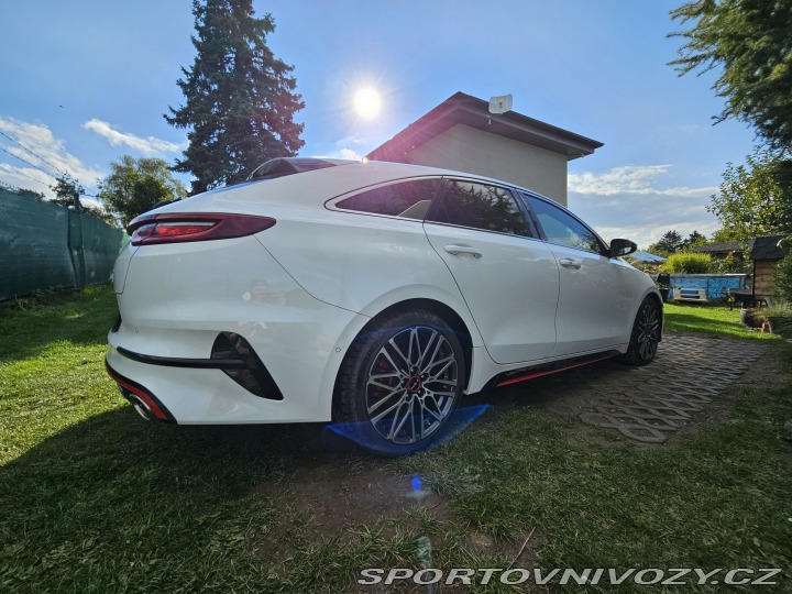 Kia ProCeed GT 1.6 150kW 2024
