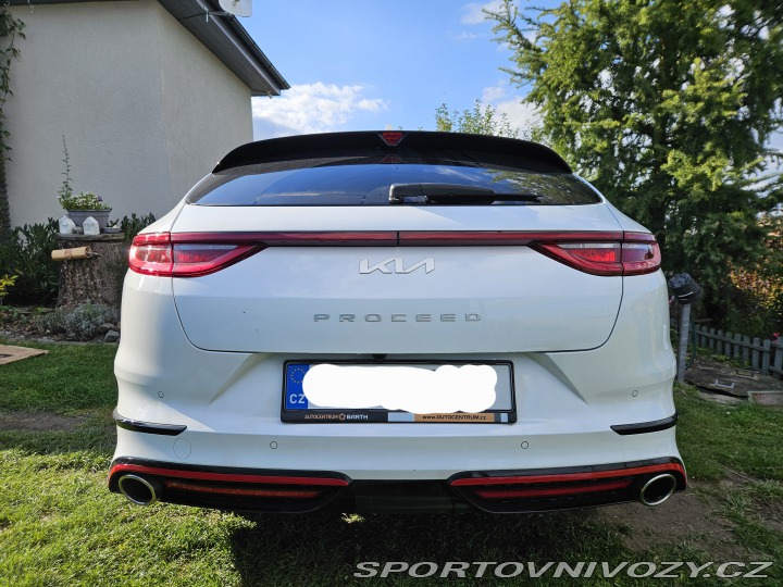Kia ProCeed GT 1.6 150kW 2024