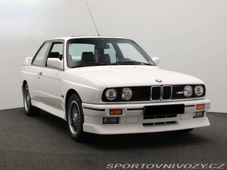 BMW M3 E30