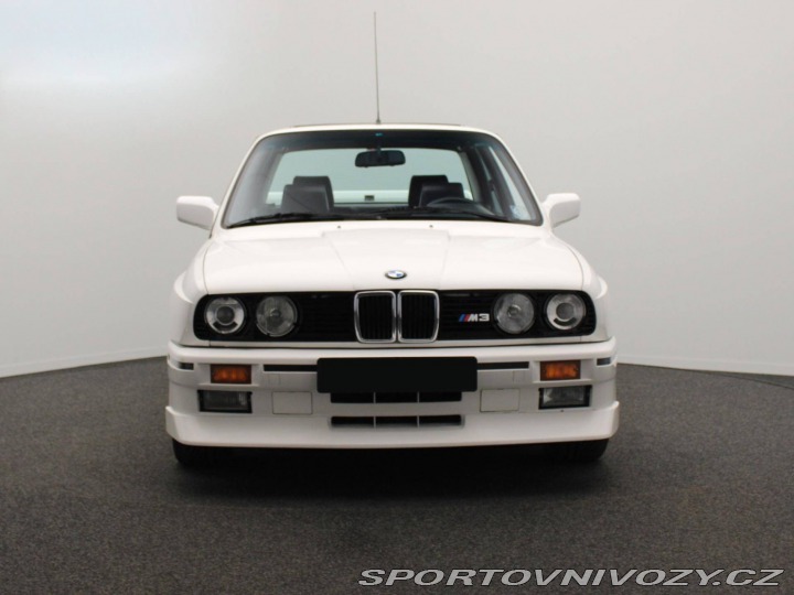 BMW M3 E30 1989