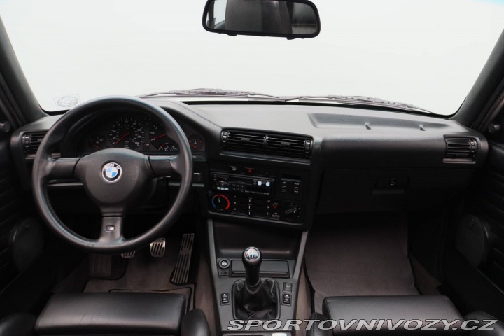 BMW M3 E30 1989