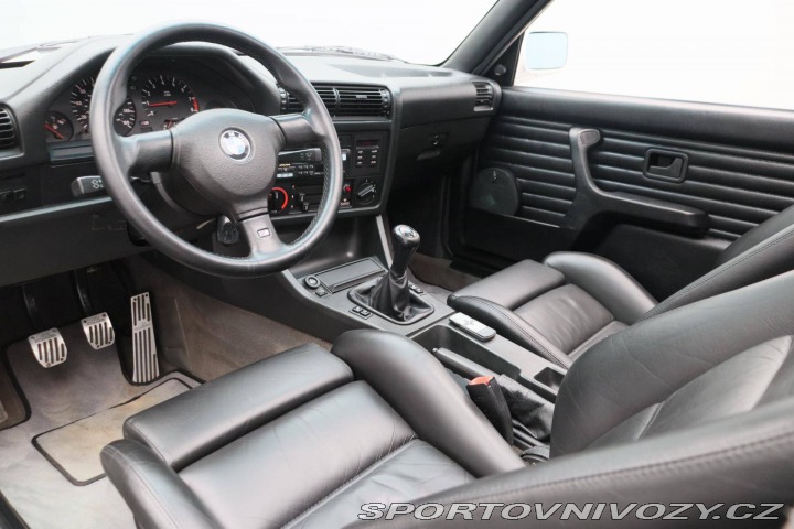BMW M3 E30 1989