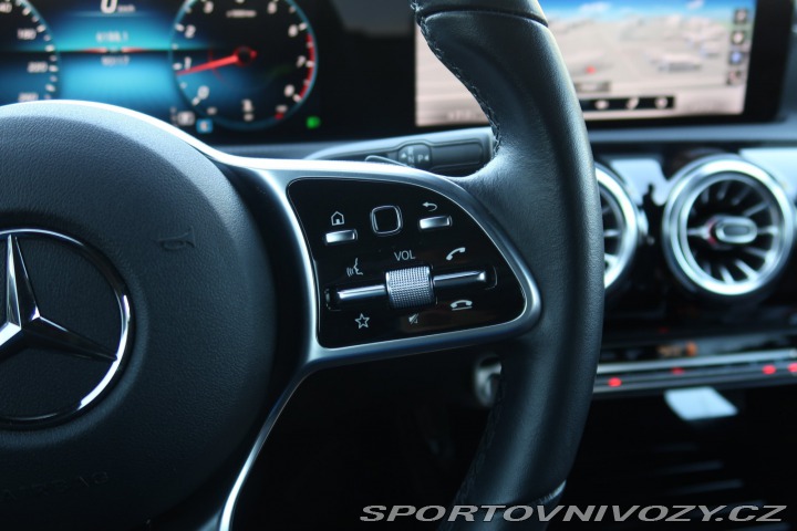 Mercedes-Benz CLA 200 2022