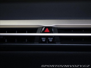 BMW iX 0,1 xDrive50 H/K 1.maj.ČR 2023