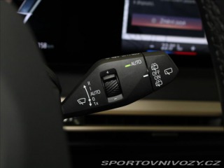 BMW iX 0,1 xDrive50 H/K 1.maj.ČR 2023