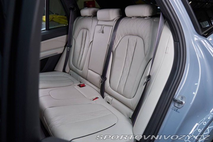 BMW X5 xDrive M60i mHEV A/T 2025