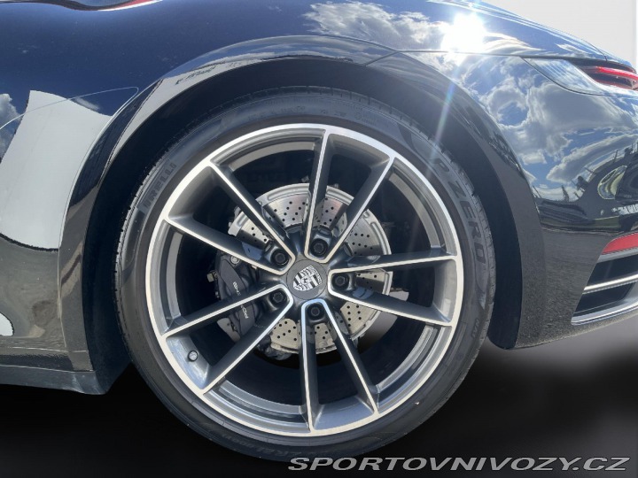 Porsche 911 Carrera 2021