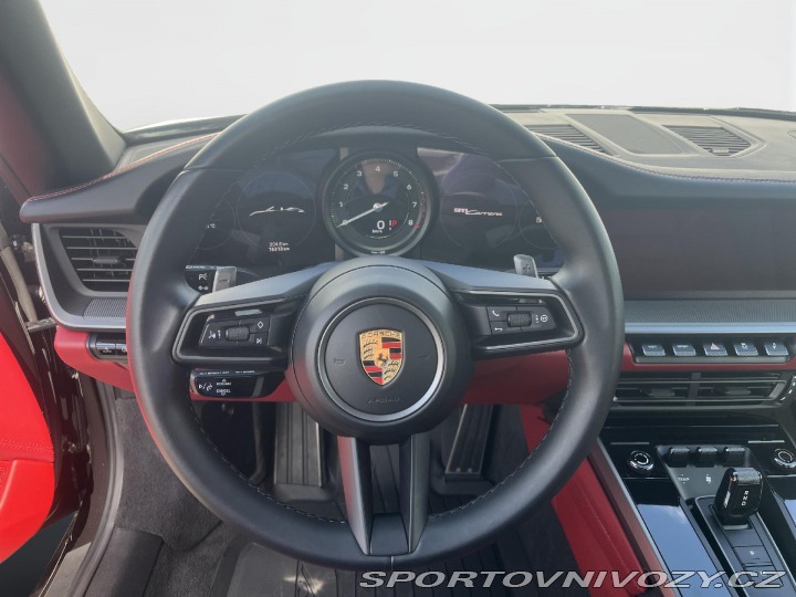 Porsche 911 Carrera 2021