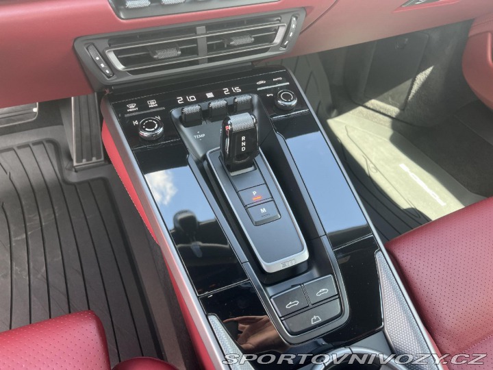 Porsche 911 Carrera 2021