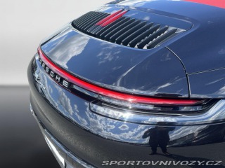 Porsche 911 Carrera 2021