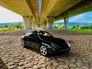 Porsche 911 1997 Porsche 911 Carrera2