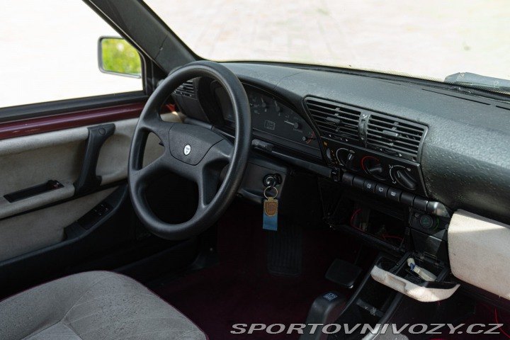 Ostatní značky Ostatní modely Autobianchi Y10 AVENUE SELECTRONIC 1993