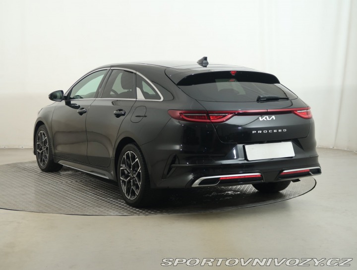 Kia ProCeed 1.5 T-GDI 2024