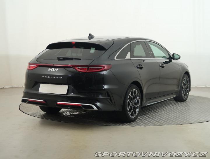 Kia ProCeed 1.5 T-GDI 2024