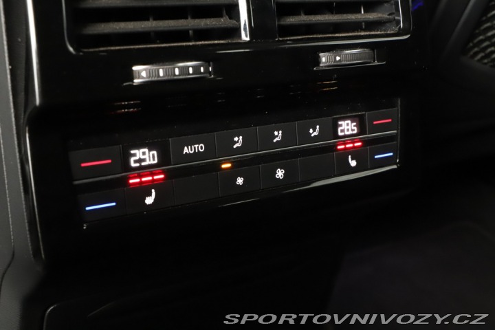 Volkswagen Ostatní modely Touareg R-Line 3.0 TDI 2020