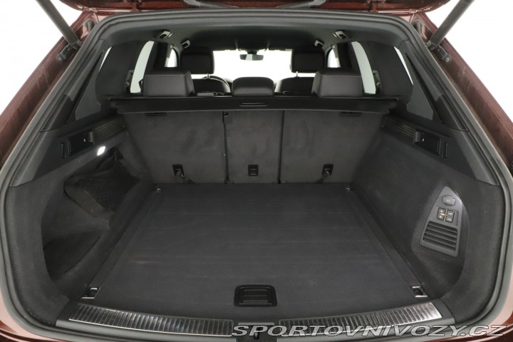 Volkswagen Ostatní modely Touareg R-Line 3.0 TDI 2020