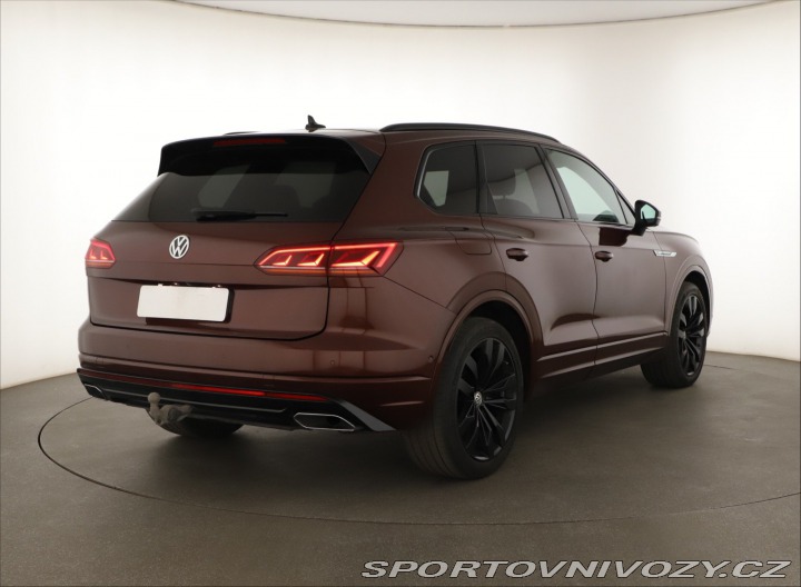 Volkswagen Ostatní modely Touareg R-Line 3.0 TDI 2020